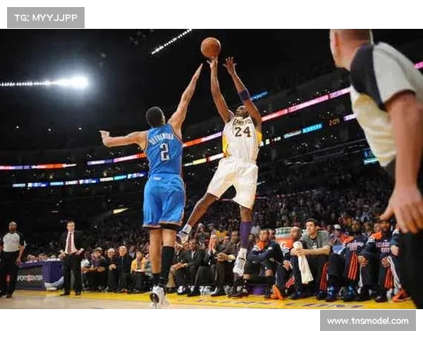 白魔砍26分8断助火箭大胜 小科比后仰准绝杀上演精彩瞬间